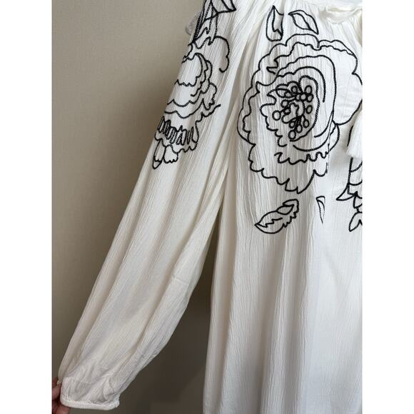 Style & Co Top Size 3X White Black Floral Embroidered Long Sleeve Tassel Cottage - Picture 3 of 12